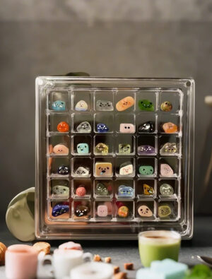 ‌Acrylic Display Case for Collectible Pebble Pets（‌Animal Emoji Edition）